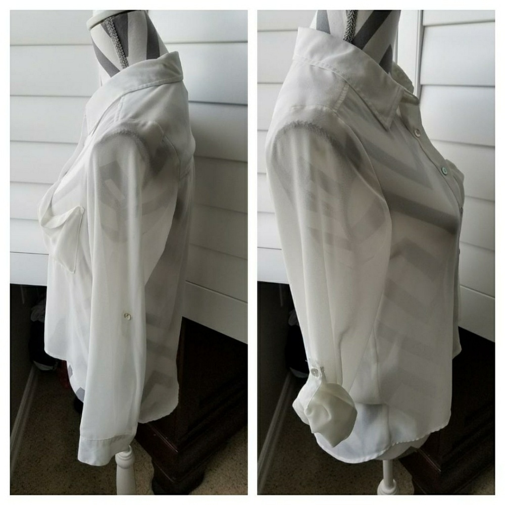 NWOT Papaya Chiffon Off White Camp Blouse